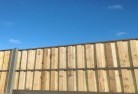 Auldanalap-and-cap-timber-fencing-3.jpg; ?>